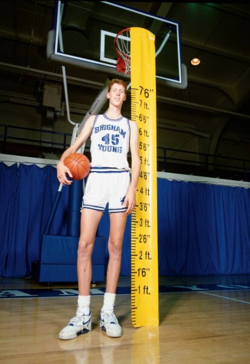 Top Cầu Thủ Bóng Rổ Cao Nhất Trong Lịch Sử - Những Con Ong Khổng Lồ 3 Shawn Bradley